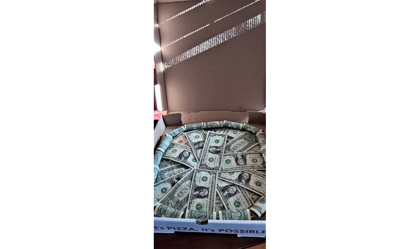 Big image holly s money pizza edit