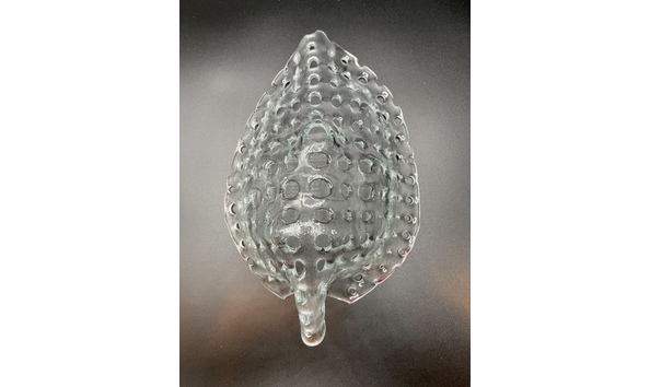 Big image g102 sal    veil  glass sculpture 1