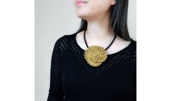 Big image j101 hu   chrysanthemum necklace and earrings 4