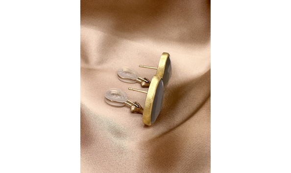 Big image j102 class   gray rose cut moonstone earrings 2