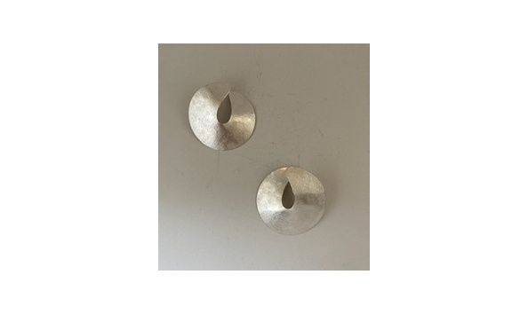 Big image j114 ishiyama   circular sterling silver earrings