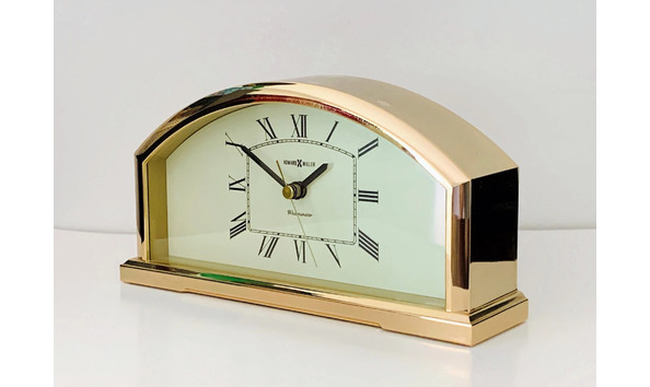 Big image clock side