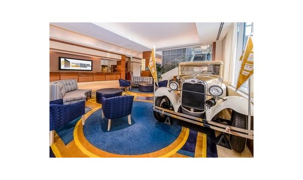 Big image gt lobby desk web 1