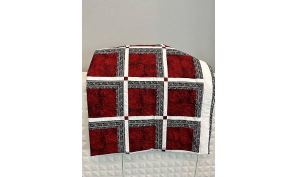 Big image red quilt