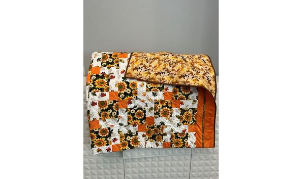 Big image sunflower quilt b
