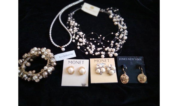 Big image costume group small pearls