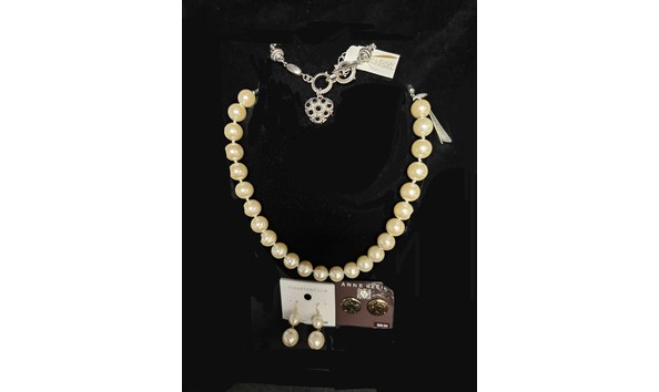 Big image large pearls