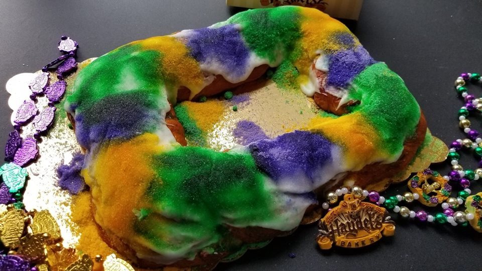 Large Traditional King Cake from Haydel's Bakery