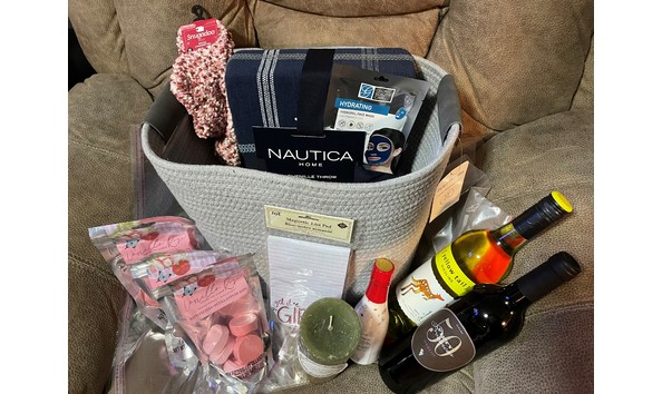 Big image auction cozy