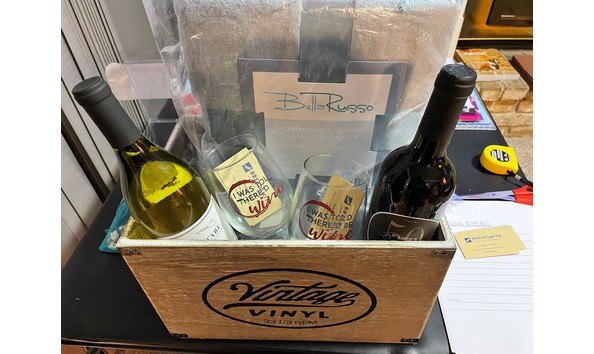 Big image auction 201