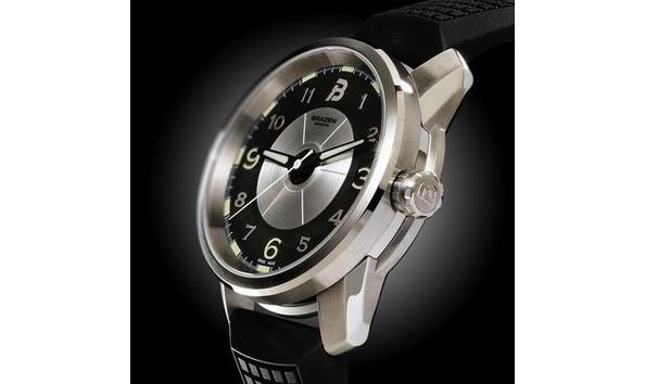 Big image centerfire perspective retouched 850 400x