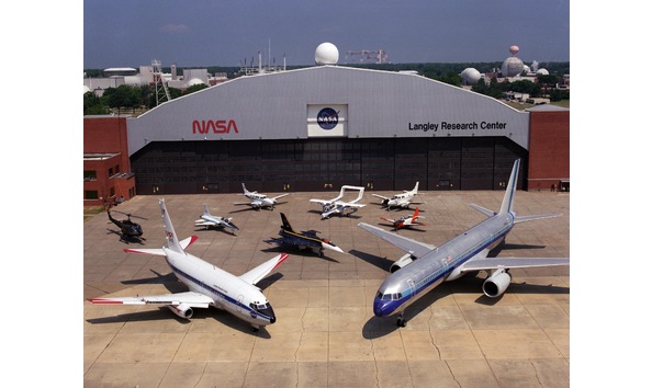Big image langley research center aircraft   el 1996 00055