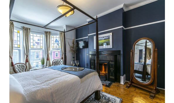 Big image postmasters room 1