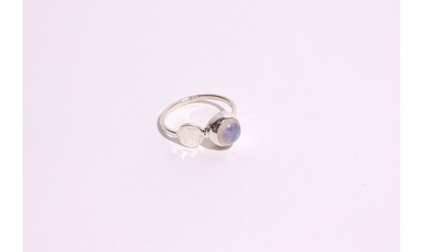 Big image moonstone joelle ring2
