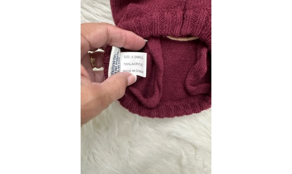 Big image monkeygirlturtleneck 4   jennifer jablonski