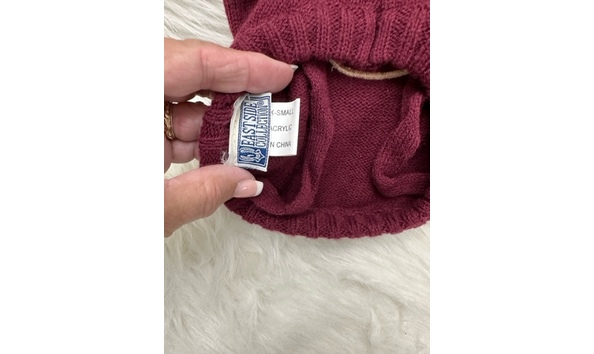 Big image monkeygirlturtleneck 5   jennifer jablonski