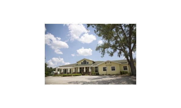 Big image exterior 2 web 300x199