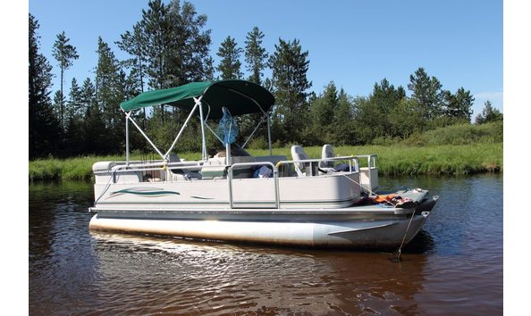 Big image pontoon boat.jpg
