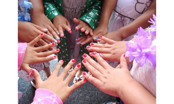 Big image nail party