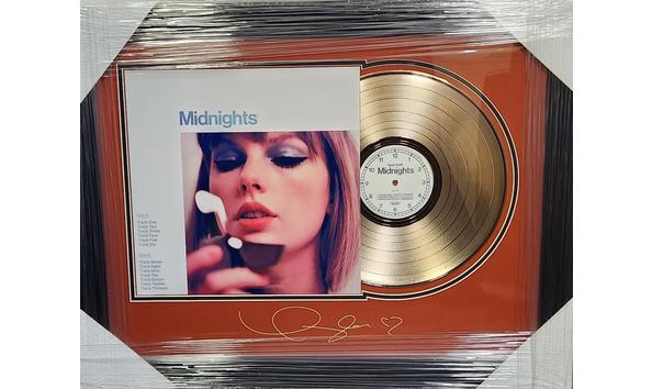 Big image taylor swift gold record
