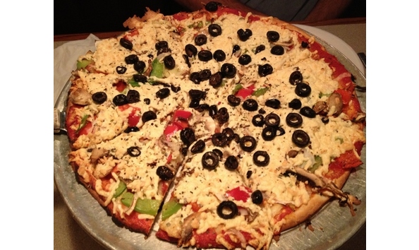 Big image gluten free waldo veggie pizza 640x512