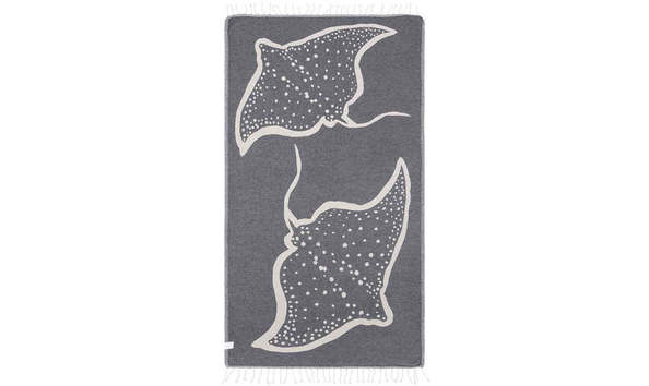 Big image scu23tow046taurgpacificray taupeback 600x750 5e908389 2046 42fa 884c a2c3d2476770 x640 crop center