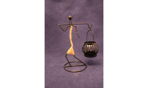 Big image african woman carrying light 2