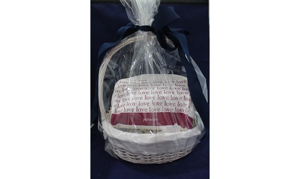 Big image cosmetic basket love 2