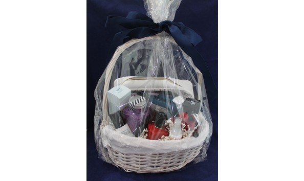 Big image cosmetic basket love