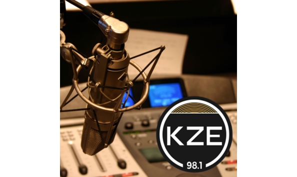 Big image 13 dj for the day with wkze