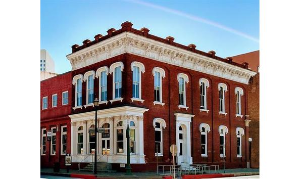 Big image 17834913 1296671490415043 15730391881940972 o copy