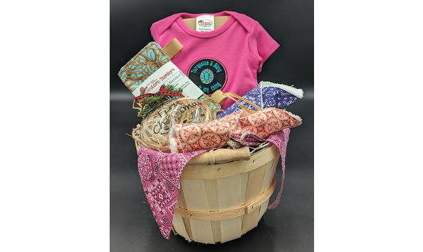 Big image sa  2 baby girl basket