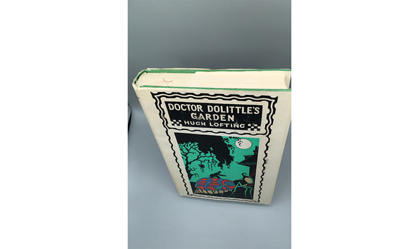 Big image 202202bk015 5   dr. dolittle s garden