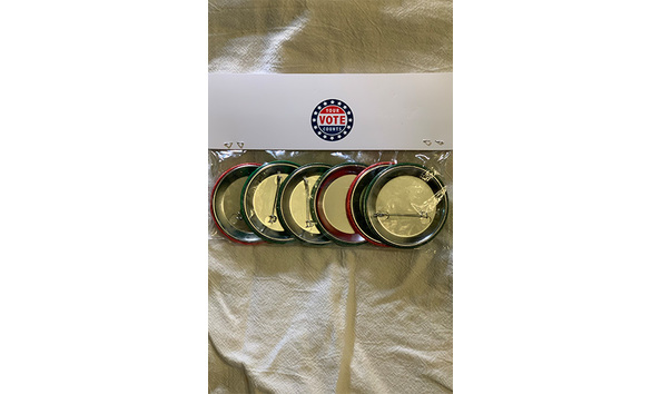 Big image 202211jwy019 2   super friends subsidiary button set