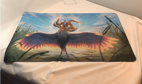 Big image 202209stat007   heron hydra entangled deskmat