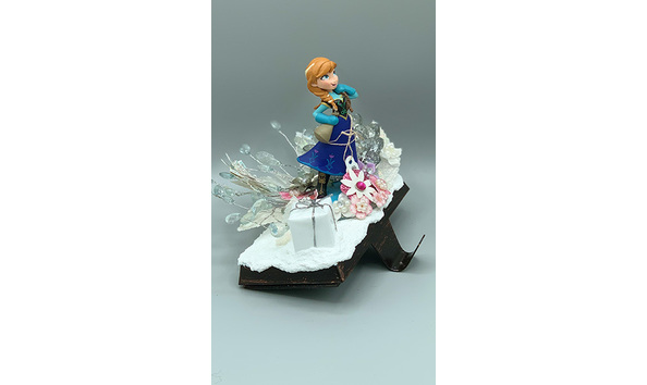 Big image 202304hol005 2   frozen s anna stocking holder