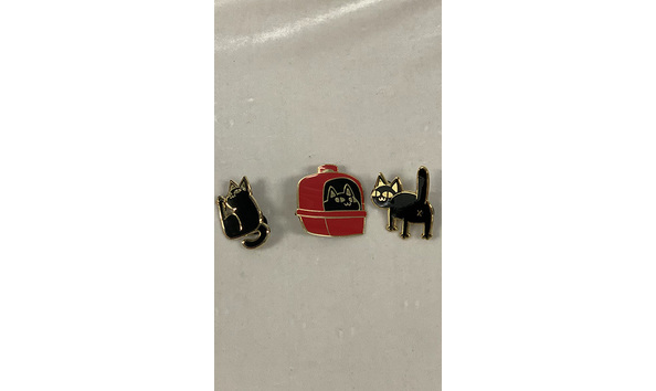 Big image 202309jwy008   set of 3  sh tty kitties  enamel pins
