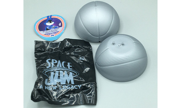 Big image 202206afig004 3   space jam anl batman bugs bunny 1 of 2