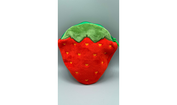 Big image 202304toy003 4   attack on titan strawberry ichigo levi