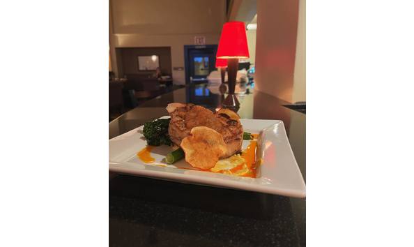 Big image scotty s table dinner