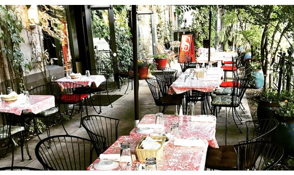 Big image scotty s table patio