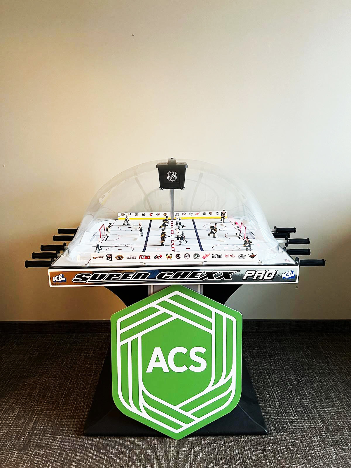 Bubble Hockey Table