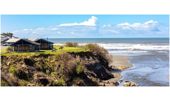 Big image thekalalochlodge home bluff view header 2022 desktop