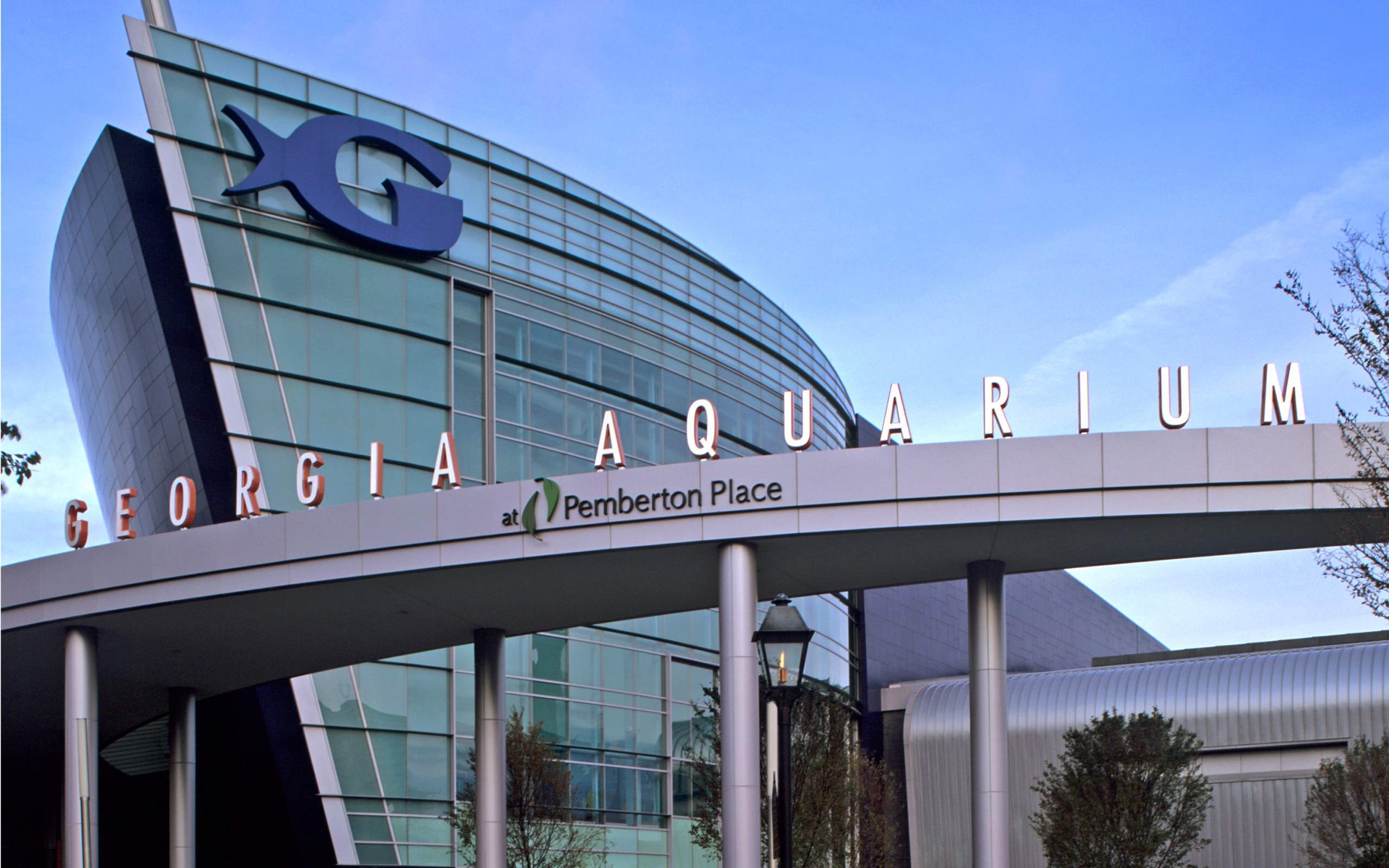 8 Aquarium One Year Membership for (2) People