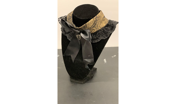 Big image 202308jwy009 2   black and gold choker necklace