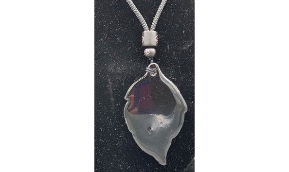 Big image 202306jwy006 3   fenshui glass leaf necklace