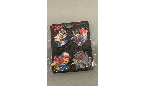 Big image 202301jwy003   stranger things s2 lapel pins