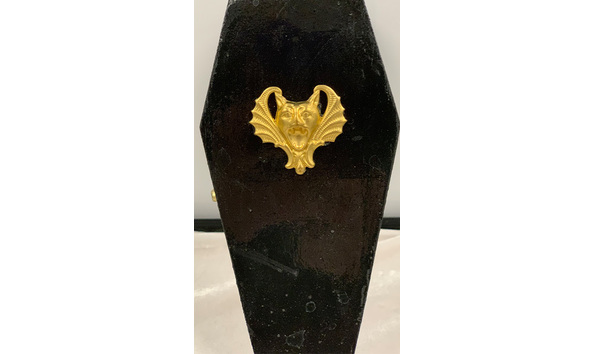 Big image 202308decor006 2   ebony gargoyle casket