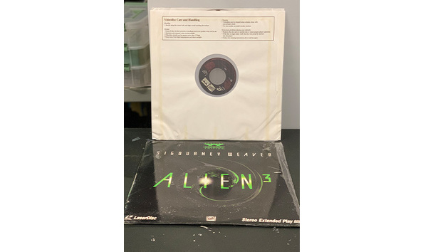 Big image 202307coll013 3   alien 3 laserdisc