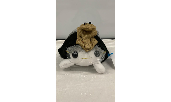 Big image 202308plush003 3   stuffed isopod sidekick larry